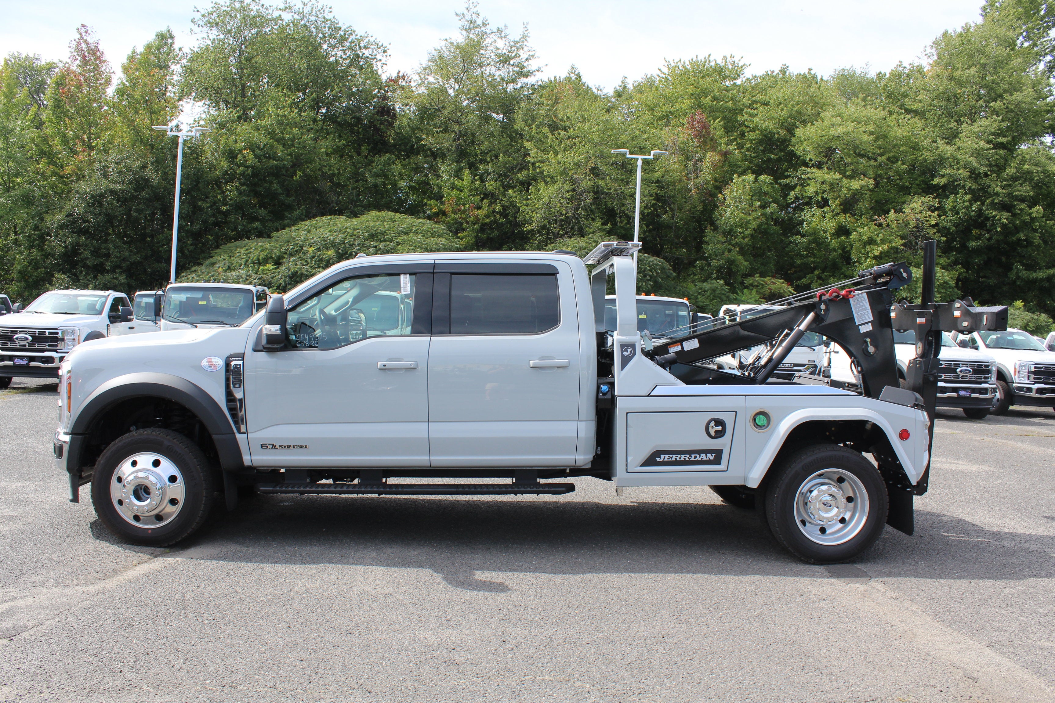 2026 Ford Chassis Cab F-550® LARIAT®