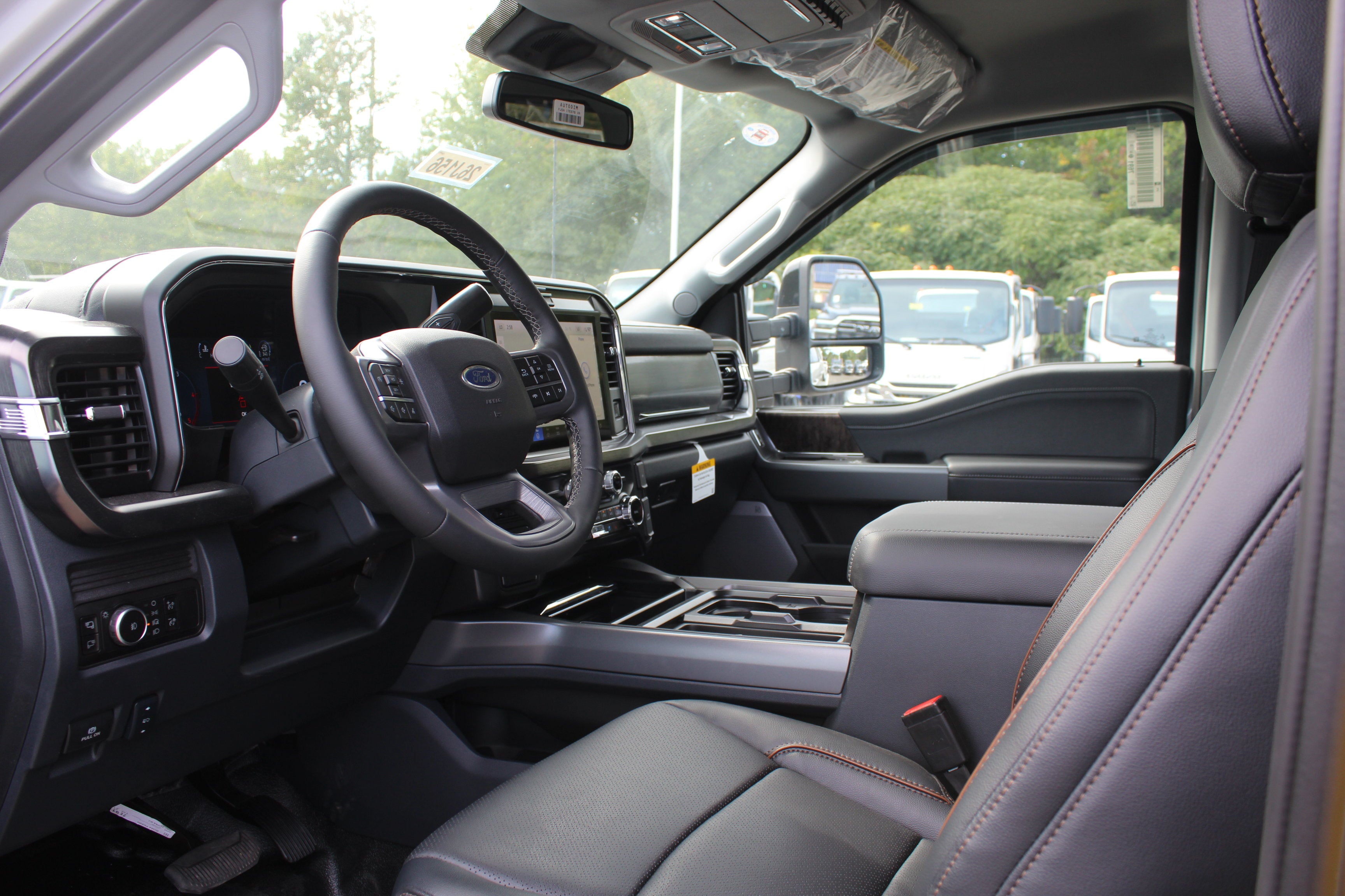 2026 Ford Chassis Cab F-550® LARIAT®