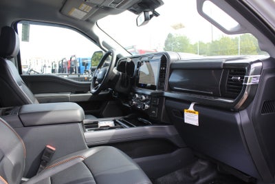 2026 Ford Chassis Cab F-550® LARIAT®