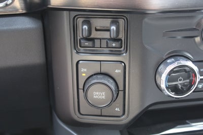 2026 Ford Chassis Cab F-550® LARIAT®