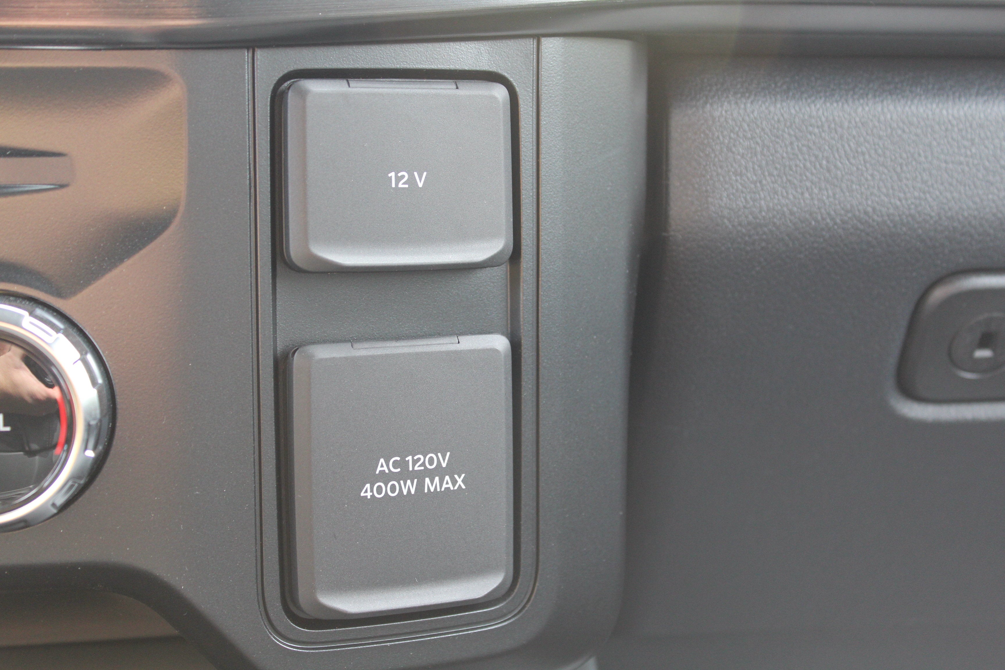 2026 Ford Chassis Cab F-550® LARIAT®