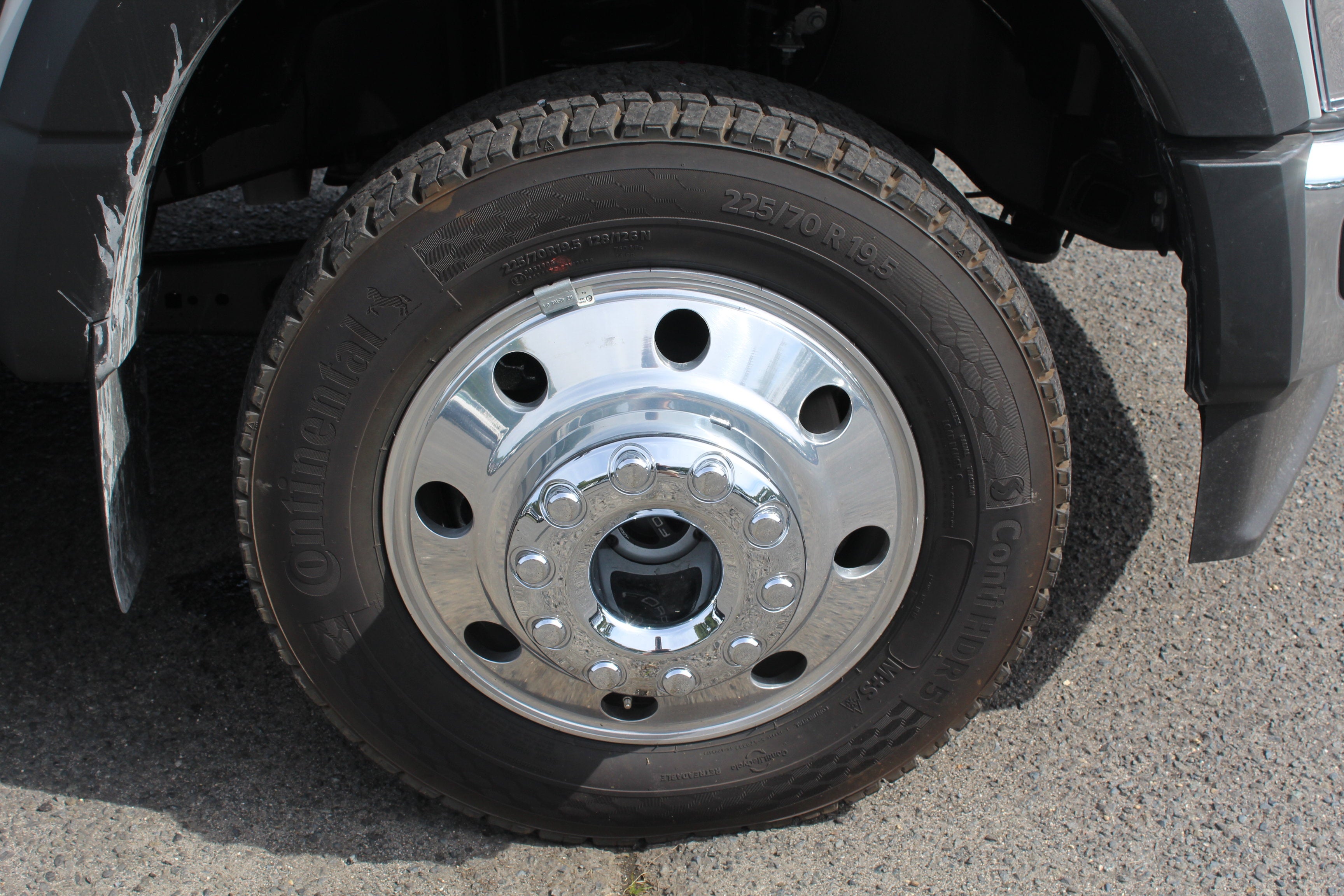 2026 Ford Chassis Cab F-550® LARIAT®