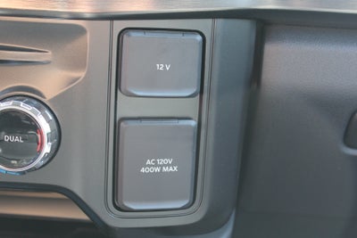 2026 Ford Chassis Cab F-550® LARIAT®