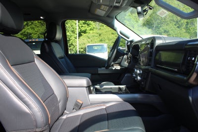 2026 Ford Chassis Cab F-550® LARIAT®