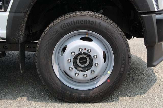 2025 Ford Chassis Cab F-550® XL