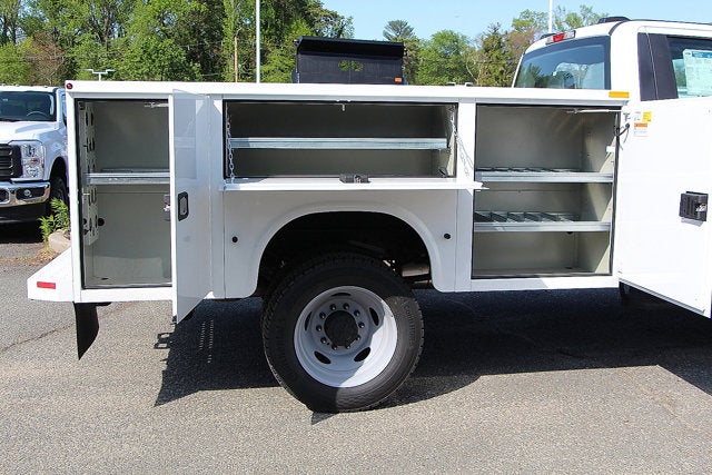 2025 Ford Chassis Cab F-450® XL