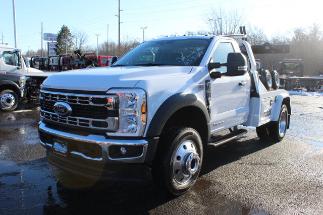 2025 Ford Chassis Cab F-450® XLT