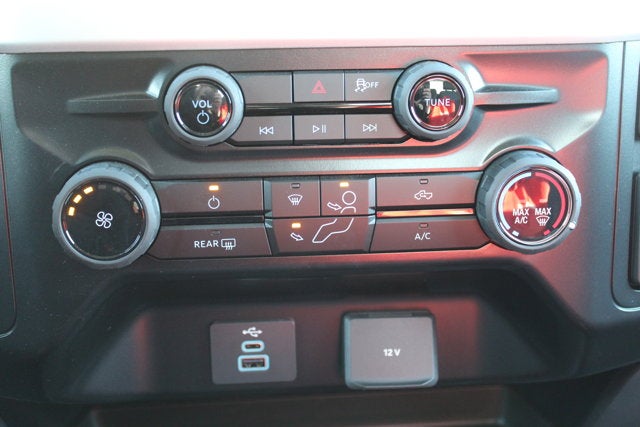 2025 Ford Chassis Cab F-450® XLT