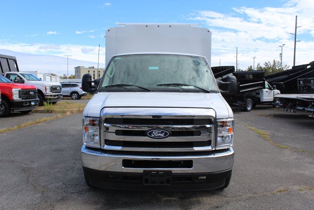 2026 Ford Econoline Cutaway E-350 SRW