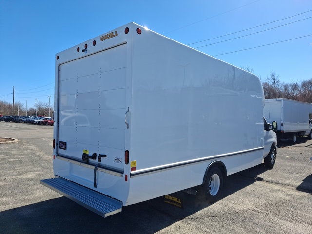 2026 Ford Econoline Cutaway E-350 SRW