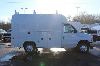 2026 Ford Econoline Cutaway E-350 SRW