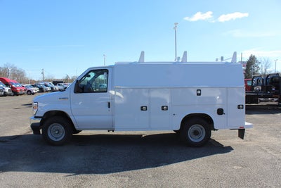 2026 Ford Econoline Cutaway E-350 SRW