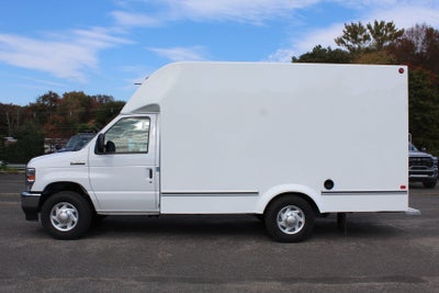 2027 Ford Econoline Cutaway E-350 SRW