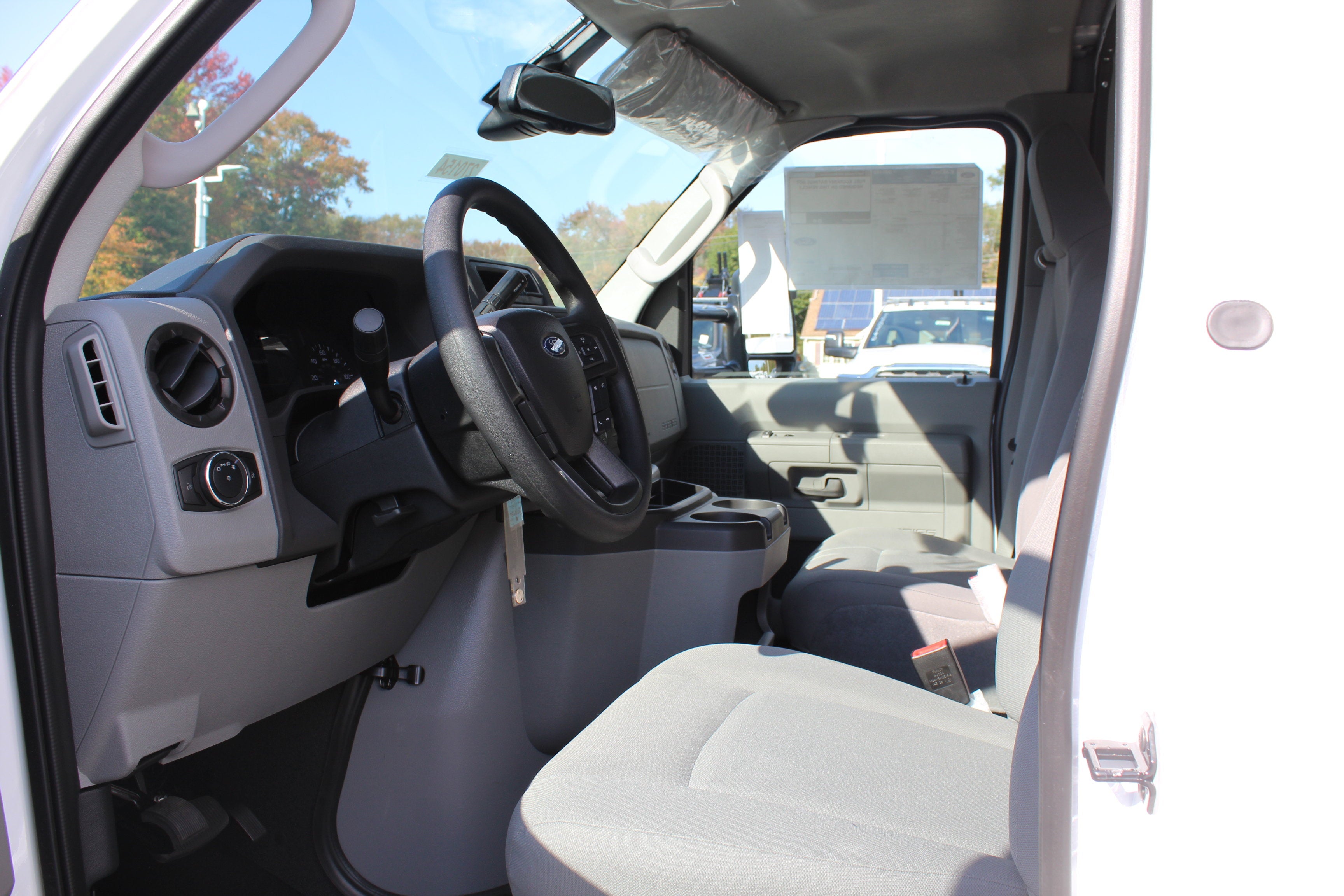 2027 Ford Econoline Cutaway E-350 SRW