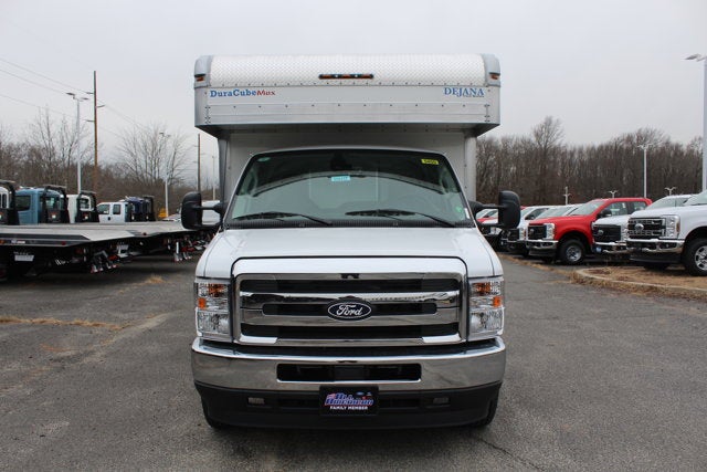 2026 Ford Econoline Cutaway E-450 DRW
