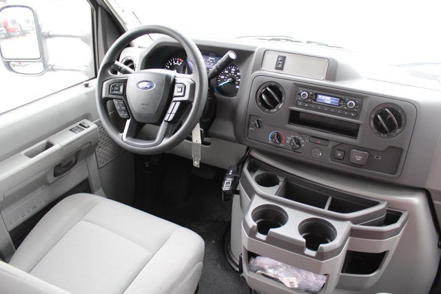 2026 Ford Econoline Cutaway E-450 DRW