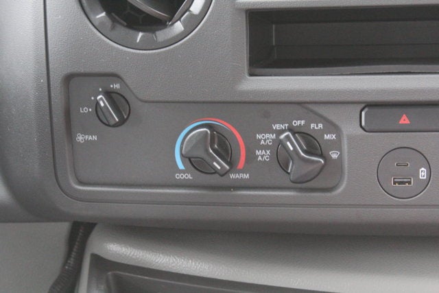 2026 Ford Econoline Cutaway E-450 DRW