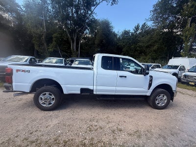 2026 Ford Super Duty F-350® XLT