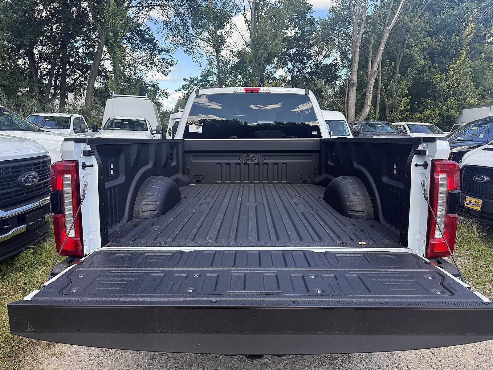 2026 Ford Super Duty F-350® XLT