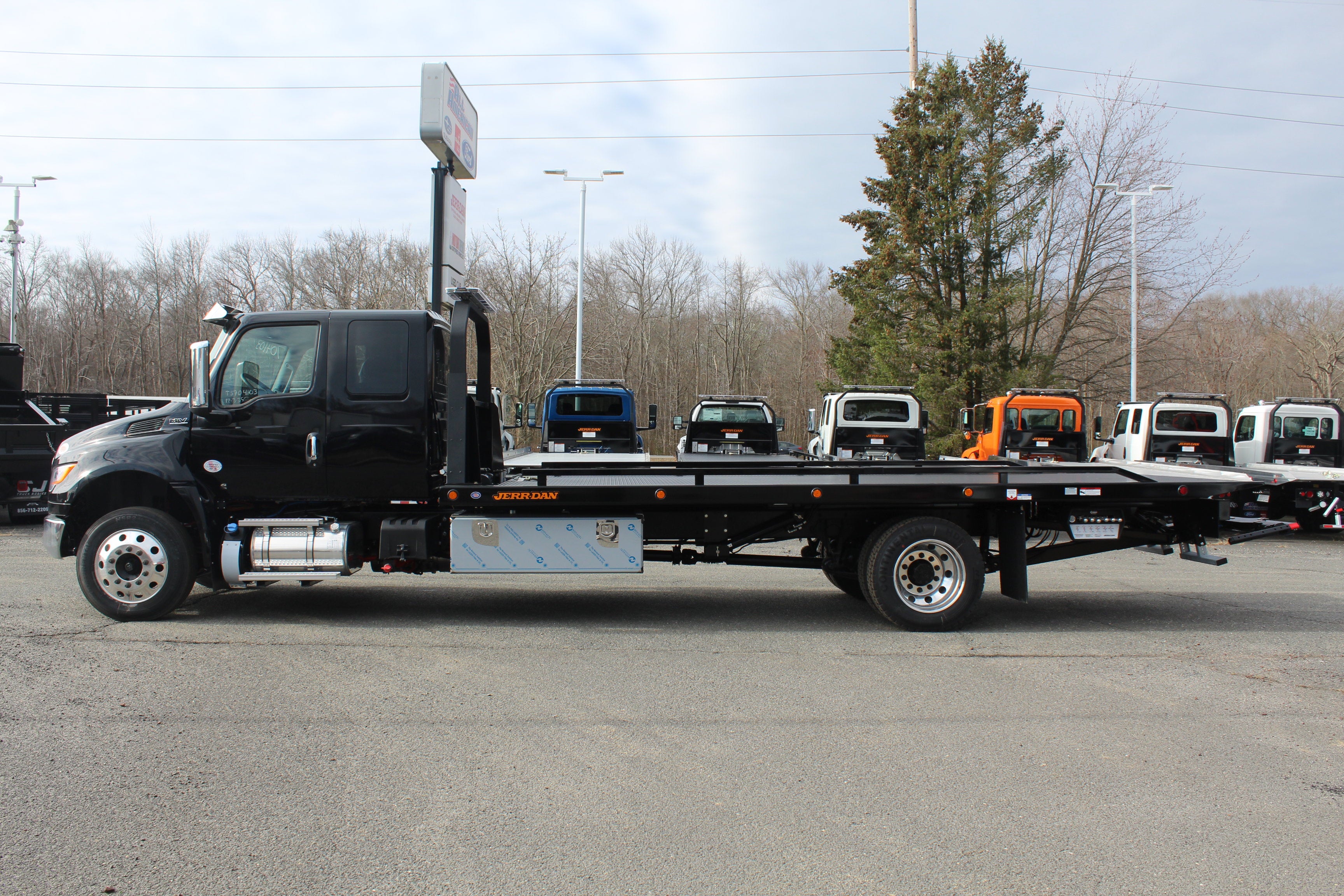 2026 International MV607 Jerr-Dan 6-Ton Steel XLP SD Carrier