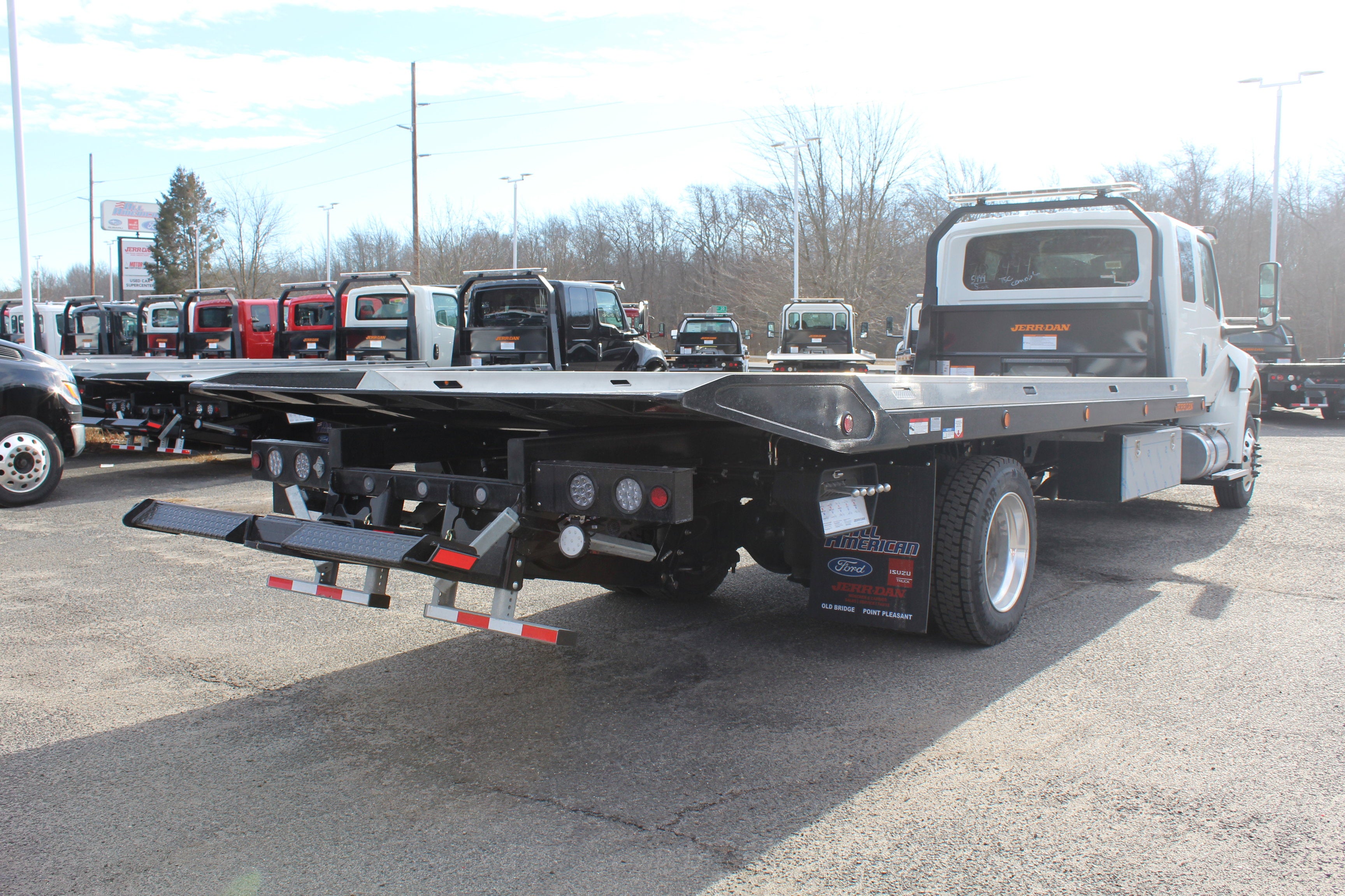 2026 International MV607 Jerr-Dan 6-Ton Dual-Angle Steel XLP SD Carrier