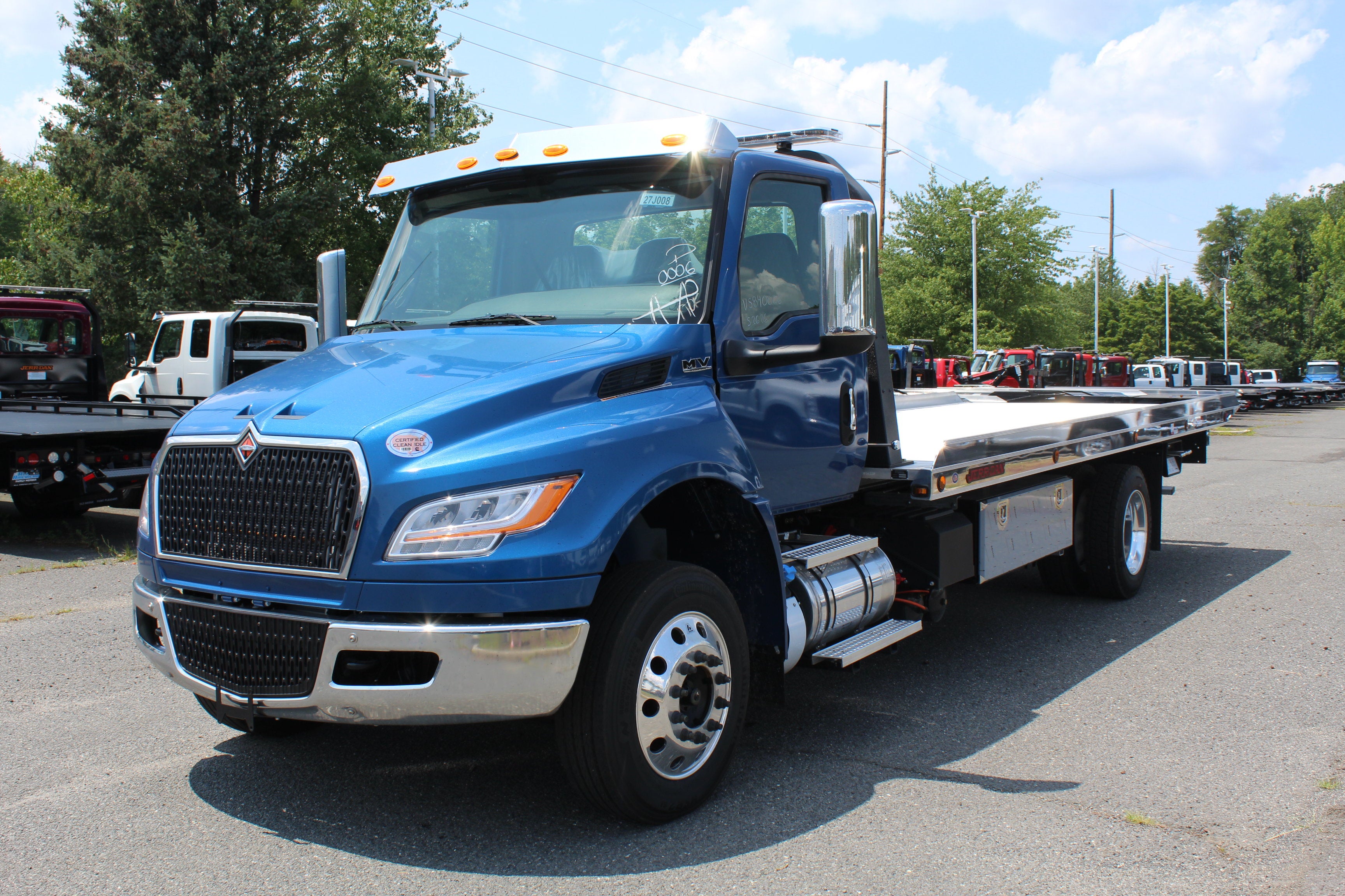 2027 International MV607 Jerr-Dan 6-Ton Aluminum XLP SD Carrier
