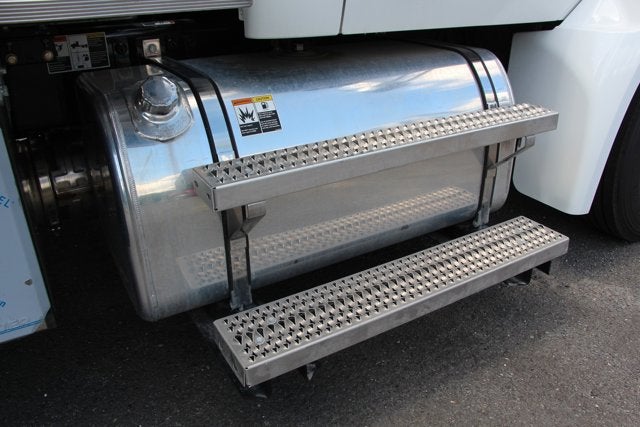 2025 Peterbilt 536 22' Aluminum XLP Jerr-Dan Carrier