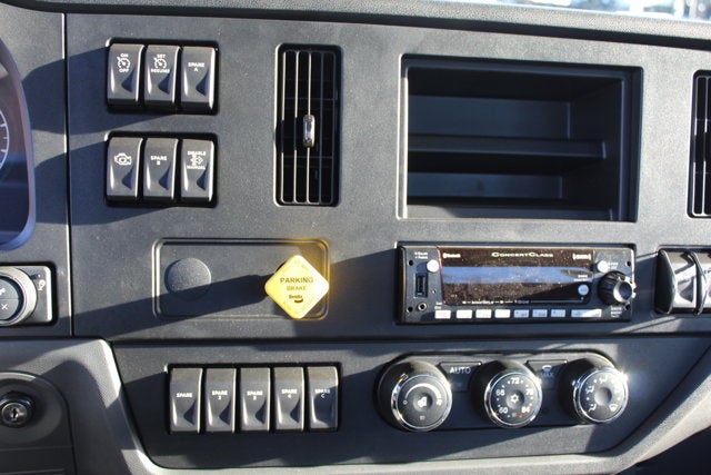 2025 Peterbilt 536 22 FT Steel 4x2 Carrier Jerr-Dan