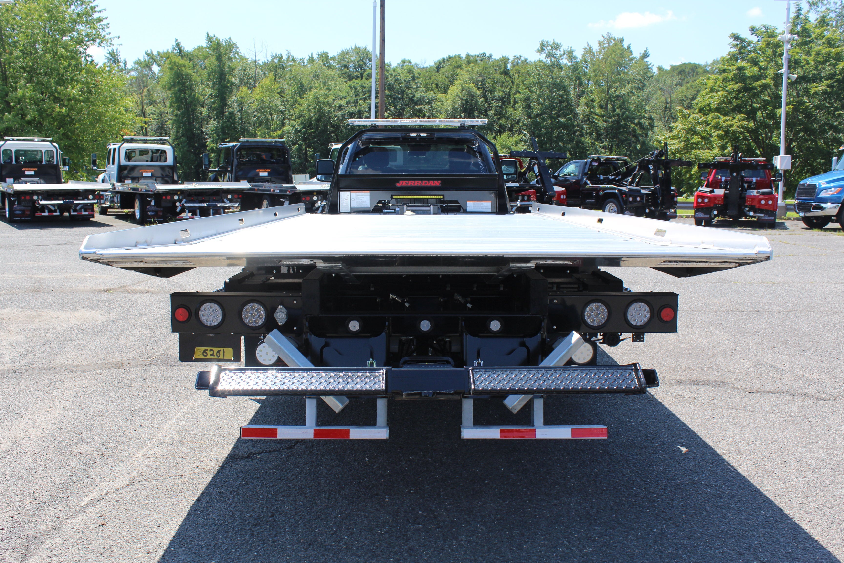 2026 RAM 5500 Jerr-Dan 6-Ton Dual-Angle Aluminum XLP SD Carrier