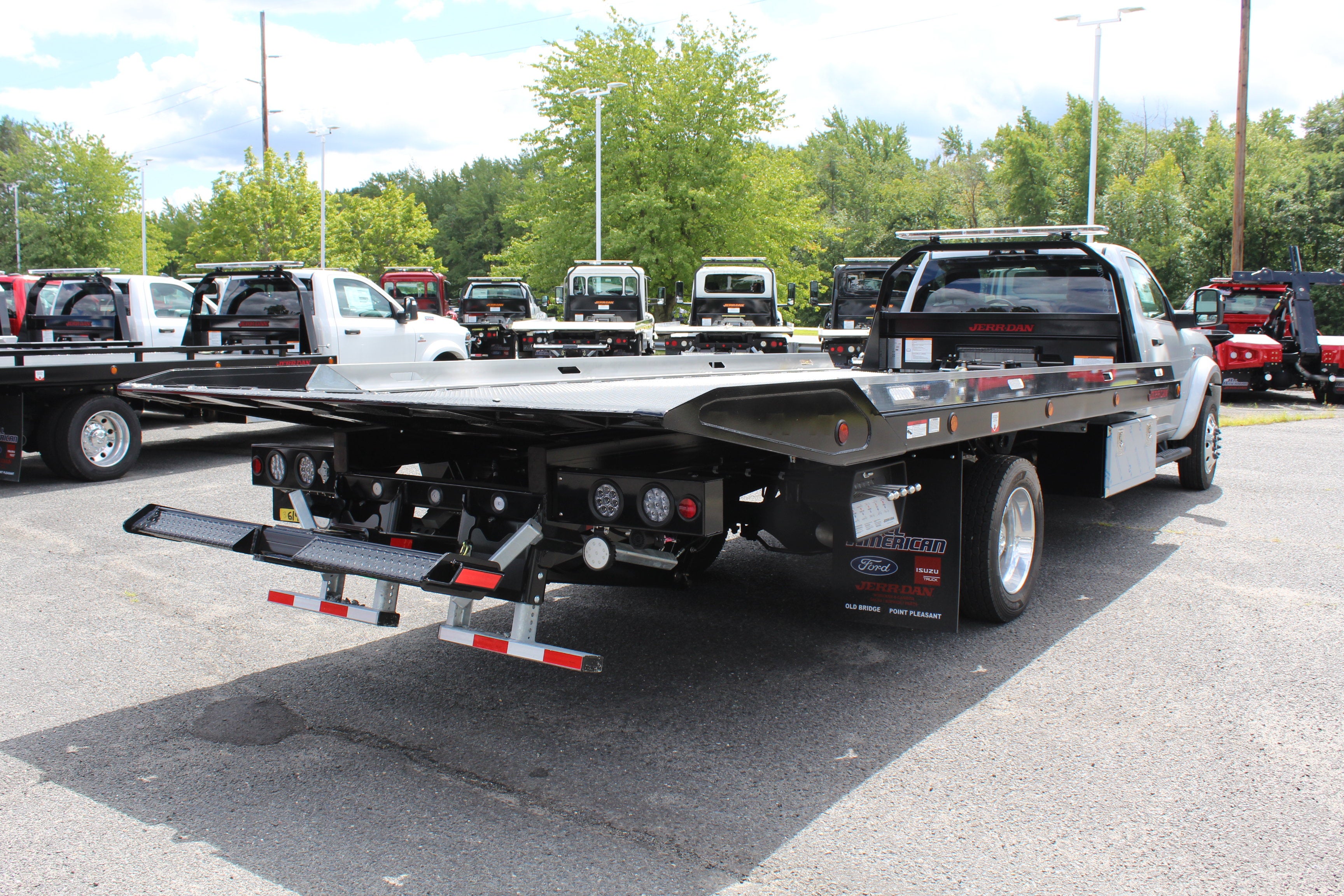 2026 RAM 5500 Jerr-Dan 6-Ton Dual-Angle Steel XLP SD Carrier