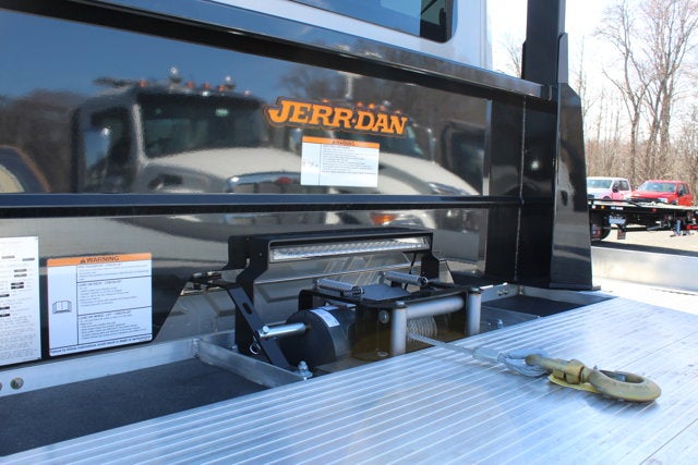 2025 International MV607 22 FT Aluminum 4x2 Carrier Jerr-Dan