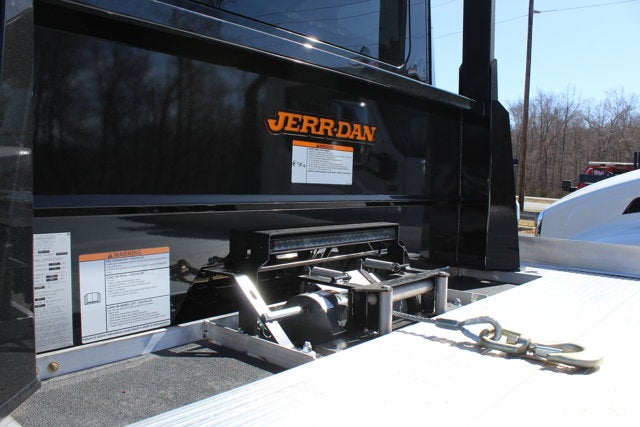 2025 International MV607 22 FT Aluminum 4x2 Carrier Jerr-Dan