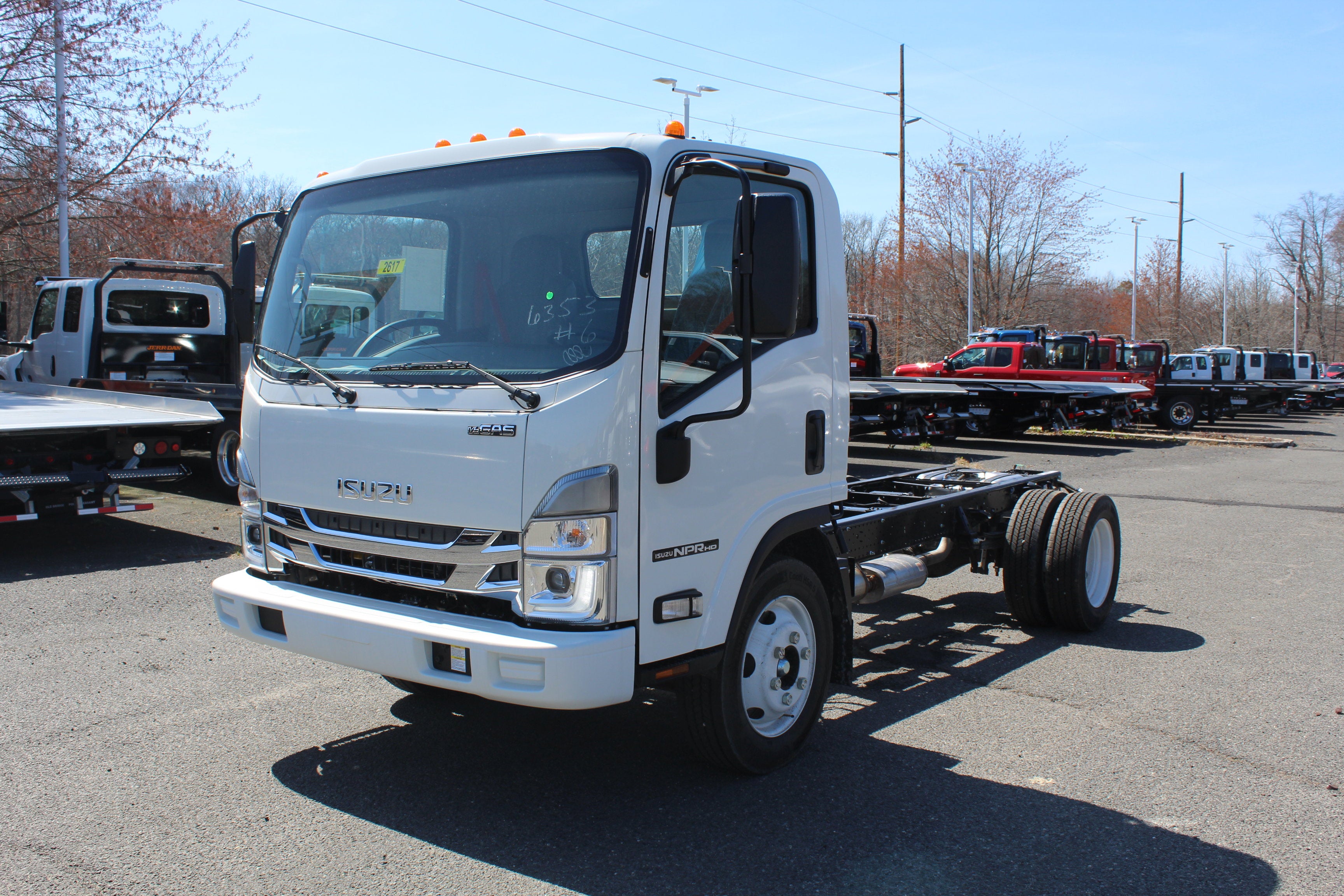 2026 Isuzu NPR Base
