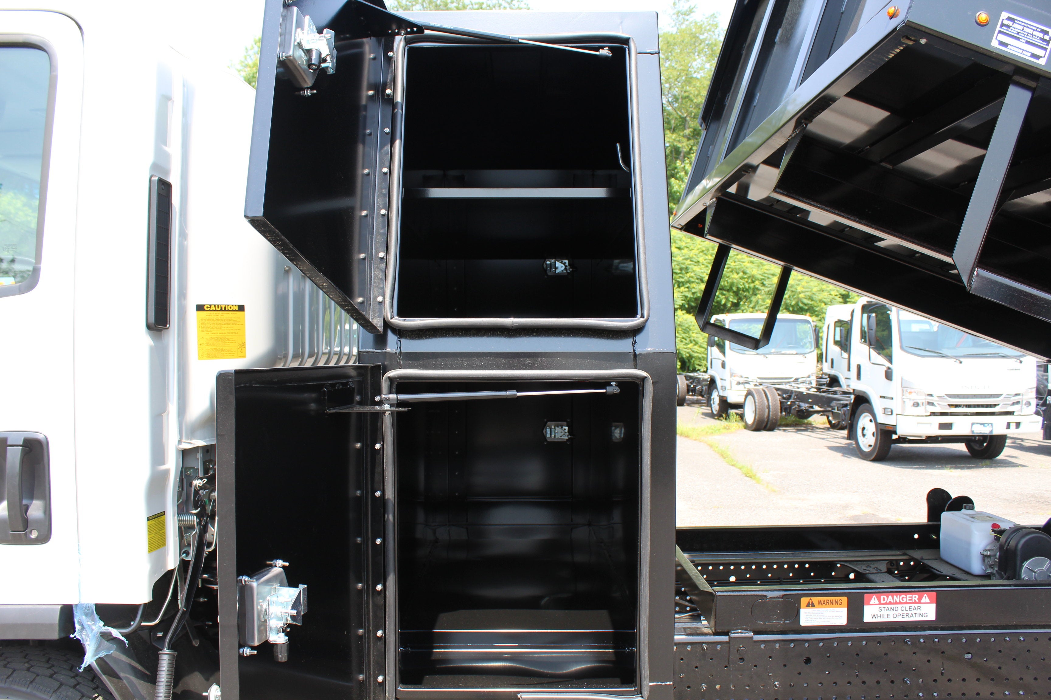 2026 Isuzu NQR 12 FT Steel Landscape