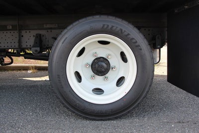 2024 Isuzu NRR 16 FT Box w/ ICC Bumper