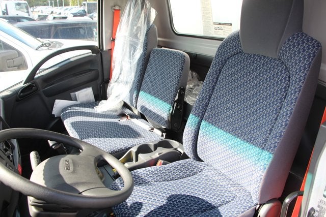 2024 Isuzu NRR 16 FT Box w/ ICC Bumper