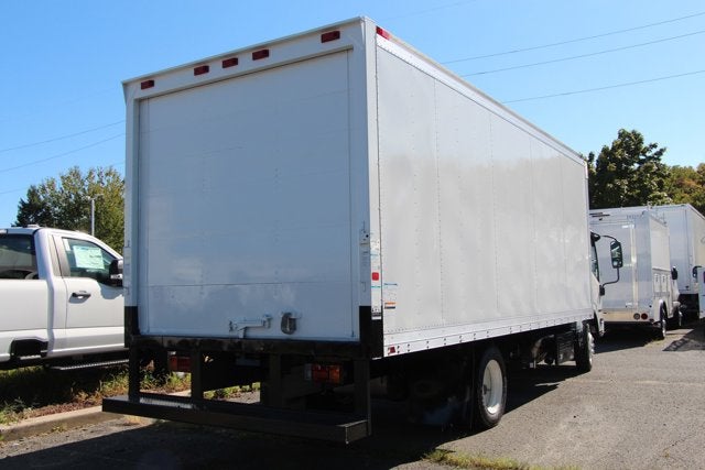 2024 Isuzu NRR 20 FT Box w/ Step Bumper