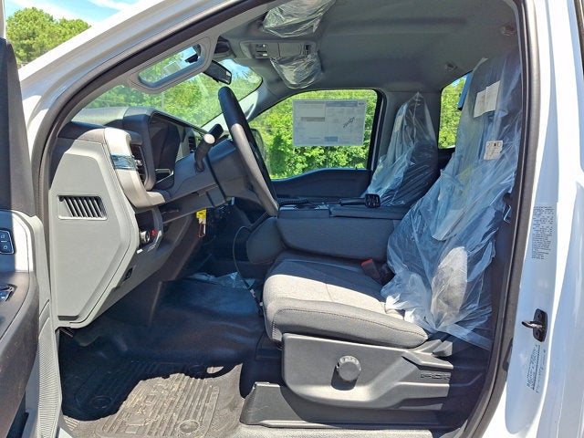 2026 Ford Super Duty F-550 DRW XLT