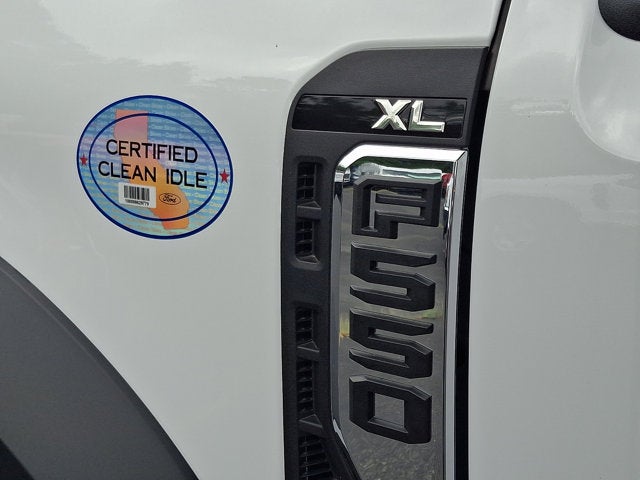 2026 Ford Super Duty F-550 DRW XLT