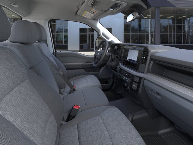 2026 Ford Super Duty F-550 DRW XLT