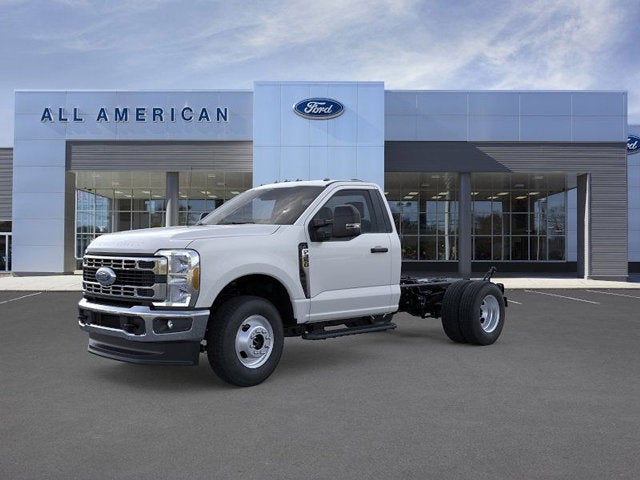 2026 Ford Super Duty F-350 DRW XL