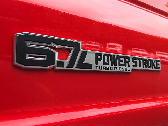 2027 Ford Super Duty F-550 DRW XLT
