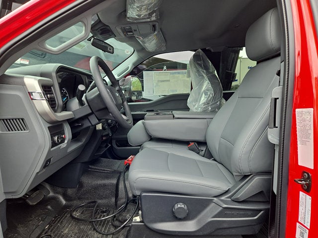2027 Ford Super Duty F-550 DRW XLT