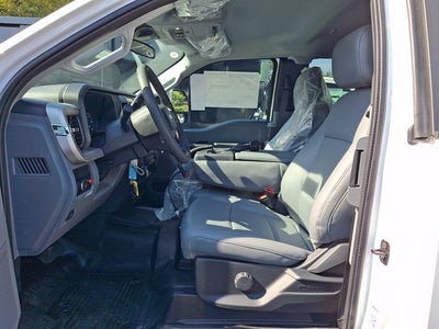 2027 Ford Super Duty F-550 DRW XLT