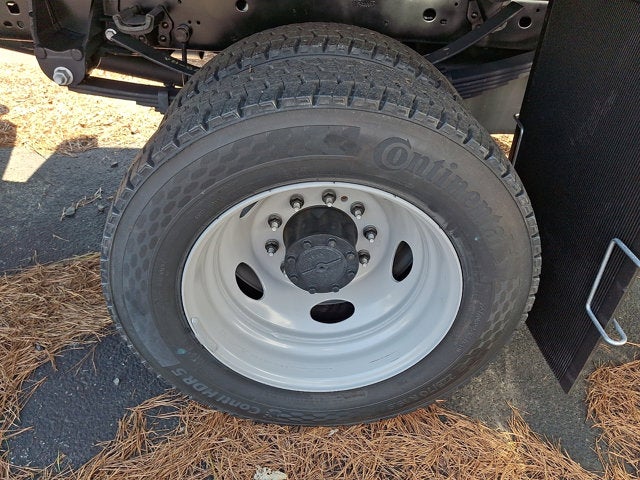 2026 Ford Super Duty F-550 DRW XLT