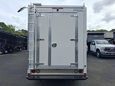 2027 Ford E-Series Cutaway Base