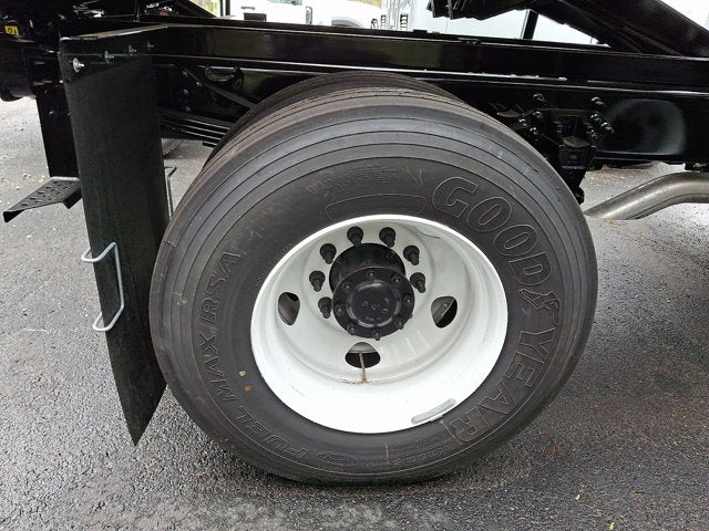 2027 FORD MEDIUM TRUCK F750 Base