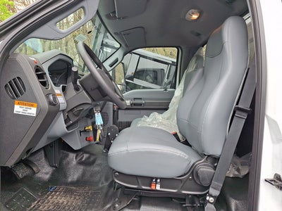 2027 FORD MEDIUM TRUCK F750 Base
