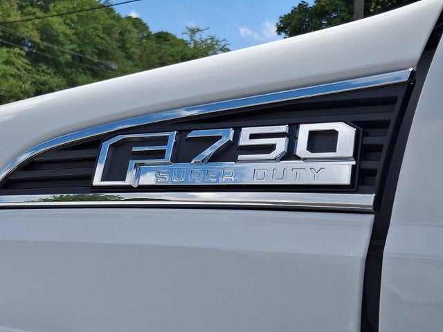 2027 Ford F750 10 FT 5/7 Dump w/ L PACK