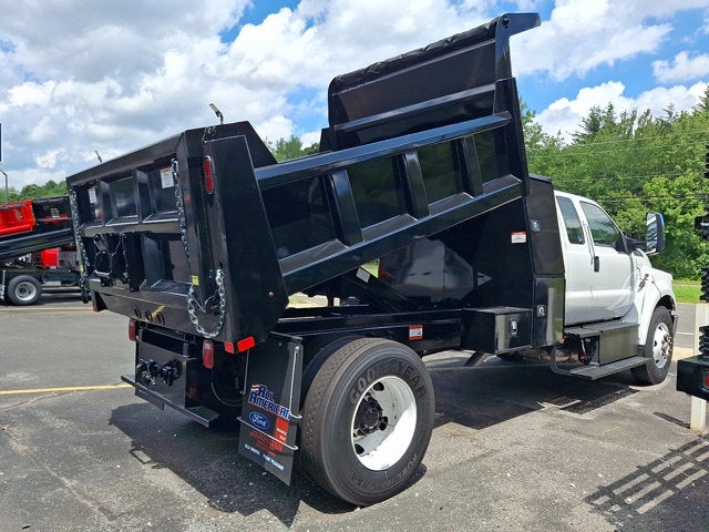 2027 Ford F750 10 FT 5/7 Dump w/ L PACK